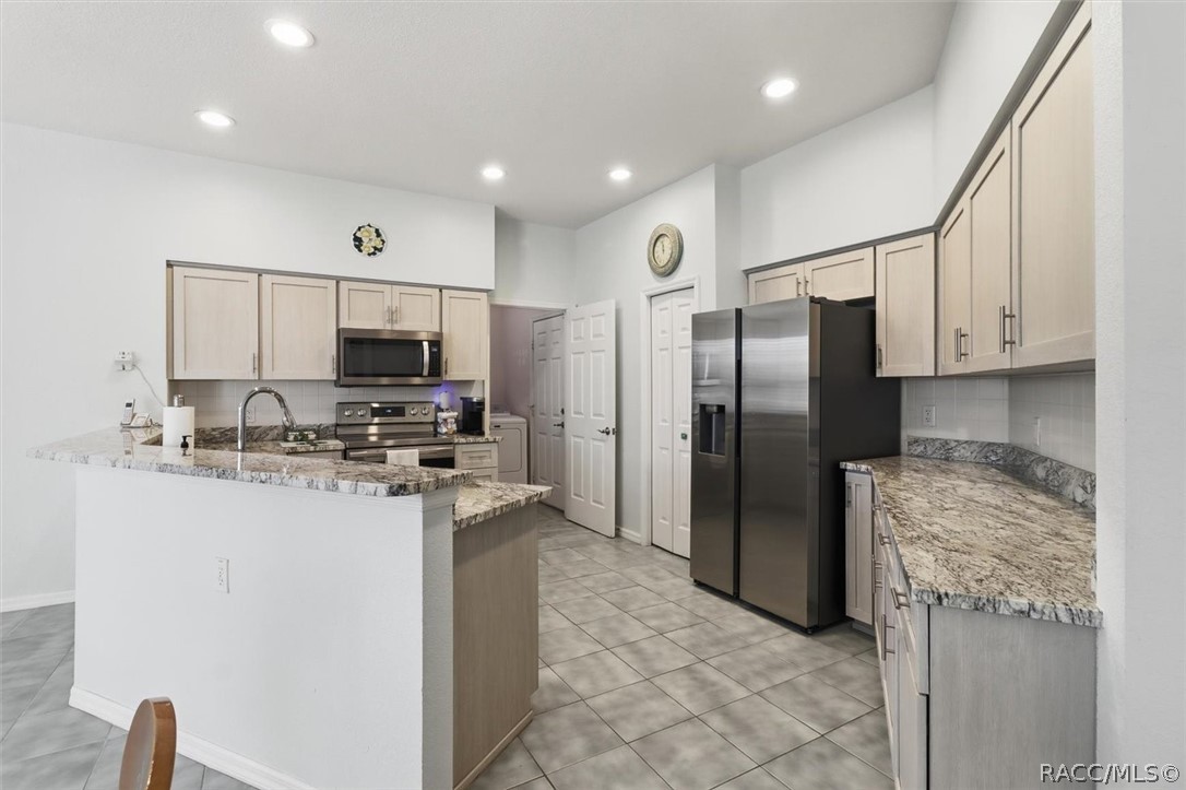 8799 SW 196th Avenue Road, Dunnellon, FL 34432