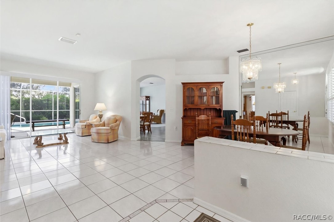 8799 SW 196th Avenue Road, Dunnellon, FL 34432