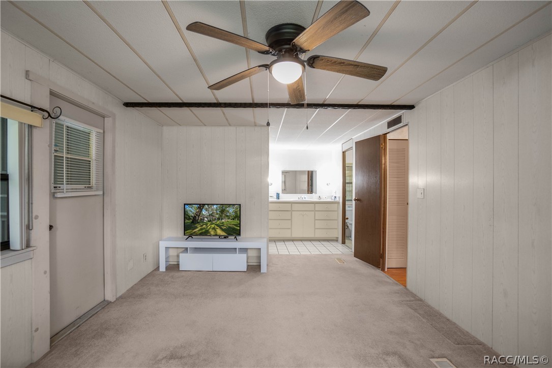 11105 E Ownbey Court, Floral City, FL 34436