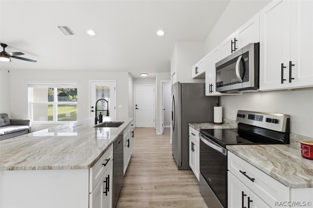 9025 N Hammond Way, Citrus Springs, FL 34434
