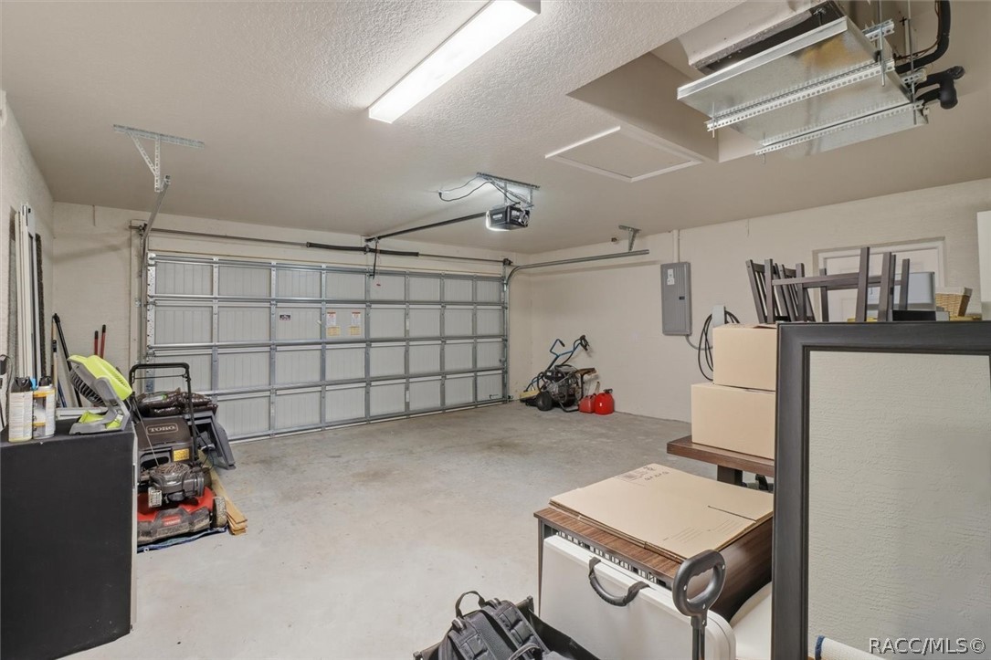 9025 N Hammond Way, Citrus Springs, FL 34434
