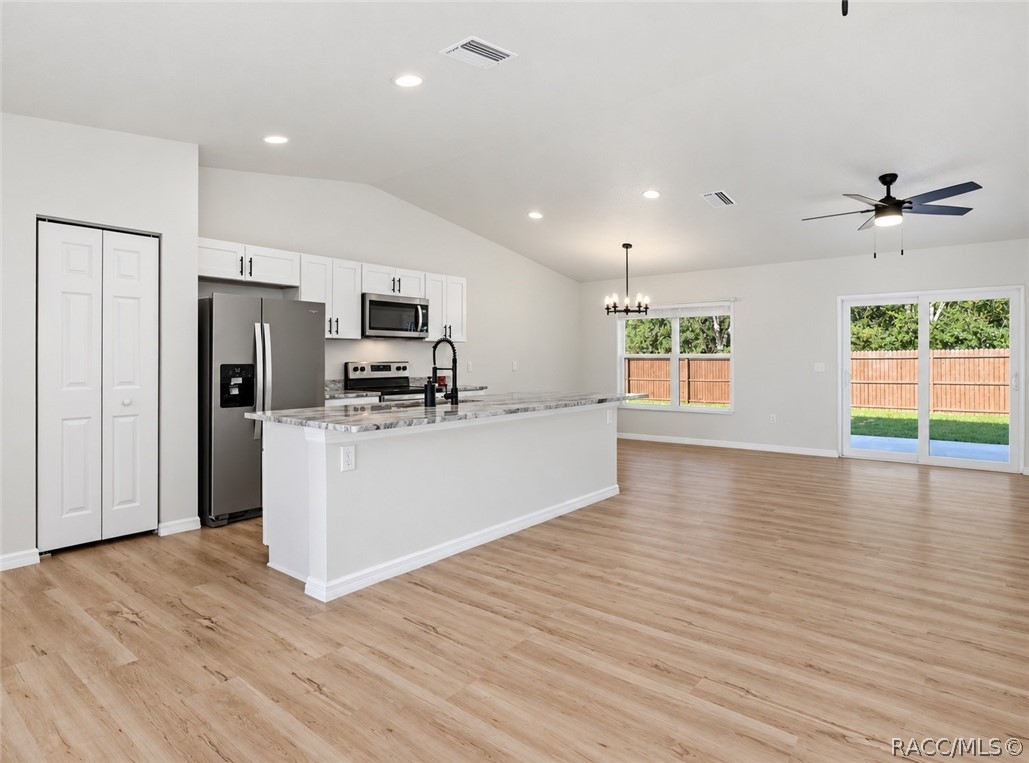 9025 N Hammond Way, Citrus Springs, FL 34434
