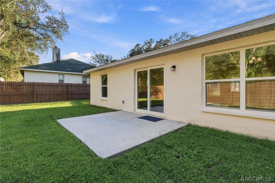 9025 N Hammond Way, Citrus Springs, FL 34434
