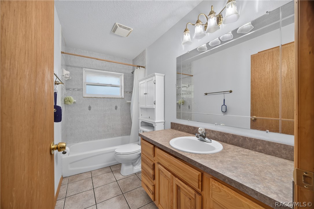 2702 E Possum Court, Inverness, FL 34452