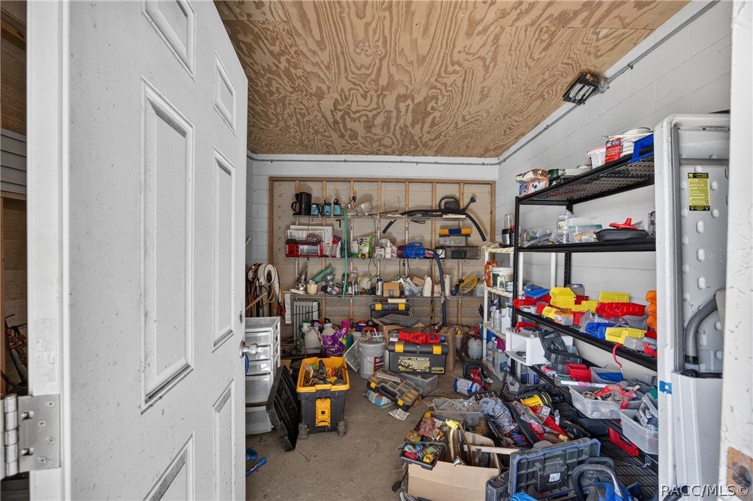 2702 E Possum Court, Inverness, FL 34452