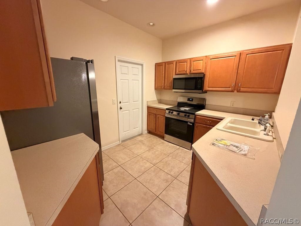 1586 W Spring Meadow Loop, Lecanto, FL 34461