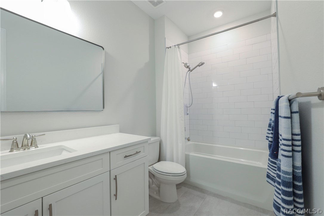 4942 N Baywood Drive, Beverly Hills, FL 34465