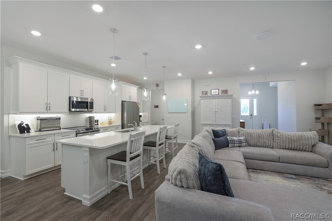 4942 N Baywood Drive, Beverly Hills, FL 34465