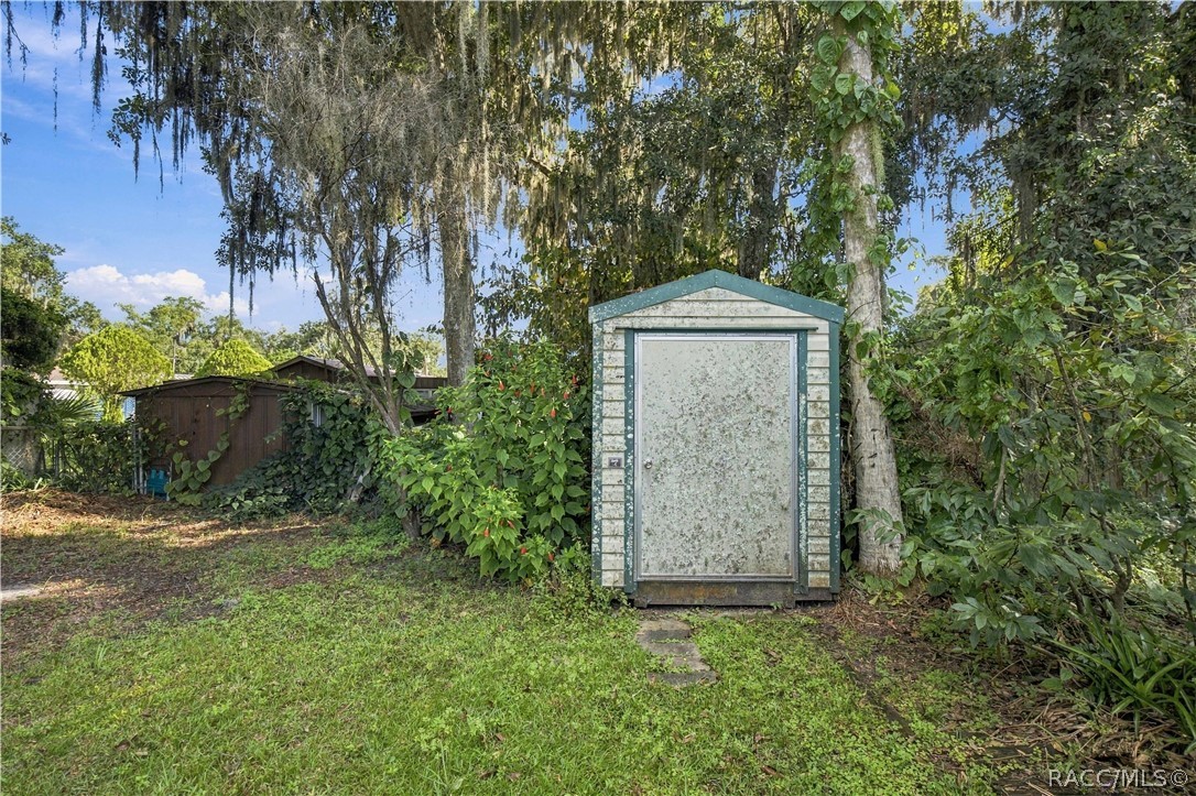 4139 N Bluewater Drive, Hernando, FL 34442