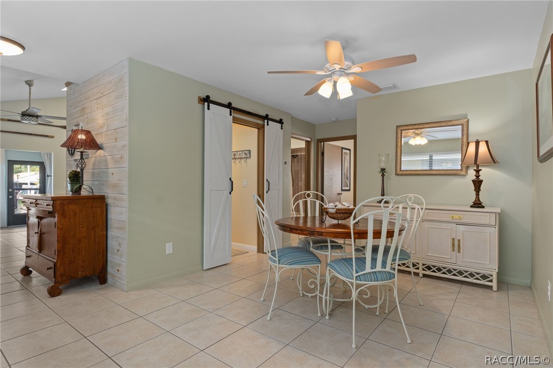 5198 S Riverview Circle, Homosassa, FL 34448