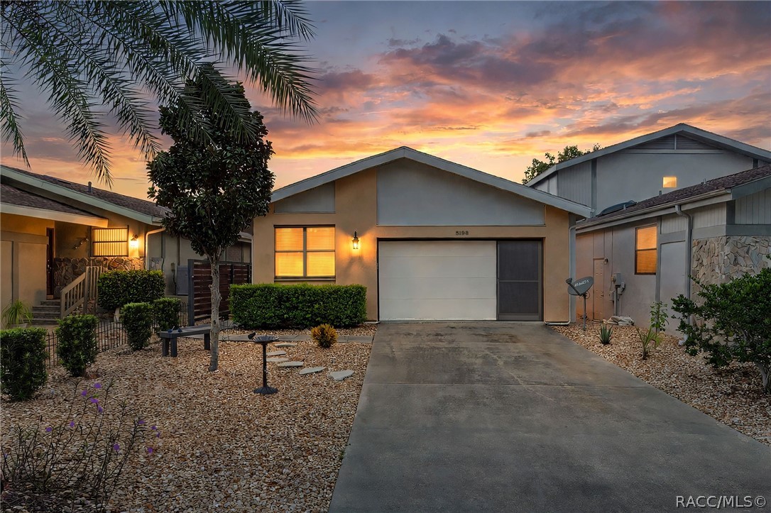 5198 S Riverview Circle, Homosassa, FL 34448 5198 S Riverview Circle, Homosassa, FL 34448