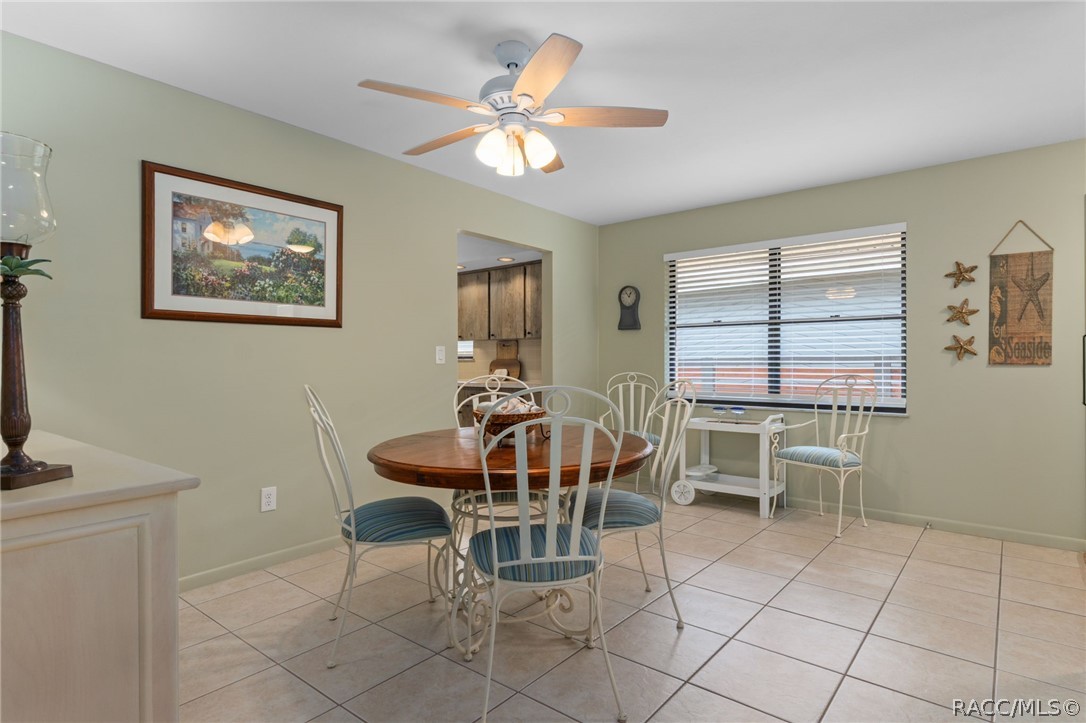 5198 S Riverview Circle, Homosassa, FL 34448