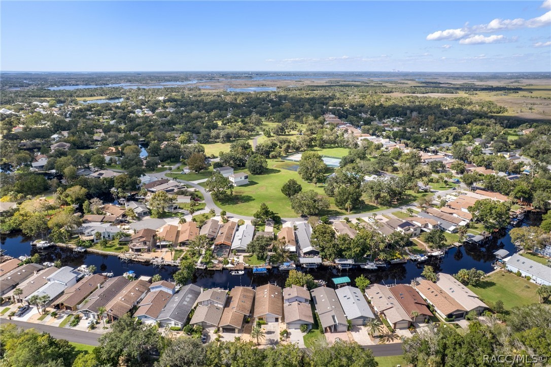 5198 S Riverview Circle, Homosassa, FL 34448