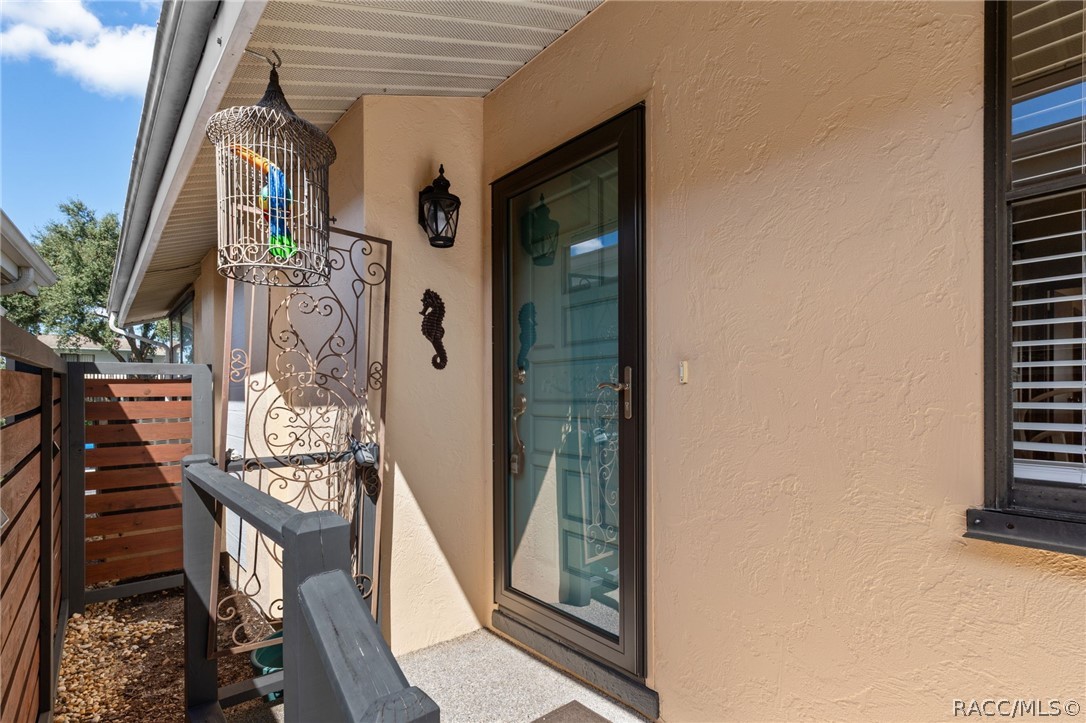 5198 S Riverview Circle, Homosassa, FL 34448