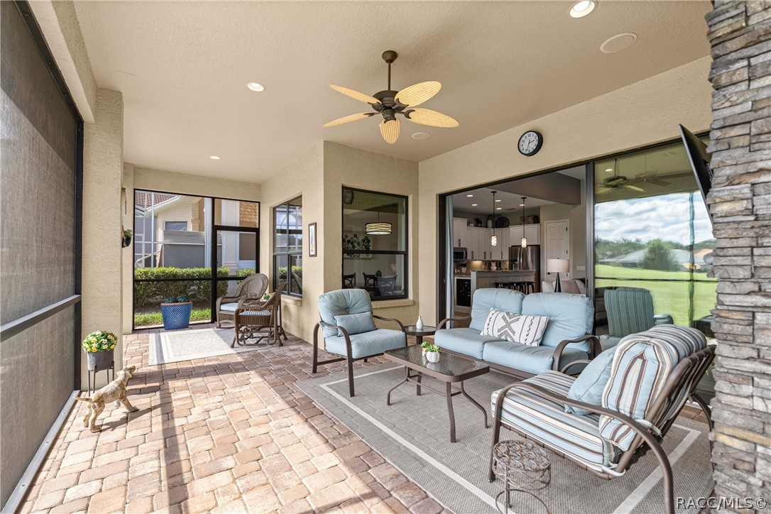 212 W Doerr Path, Hernando, FL 34442