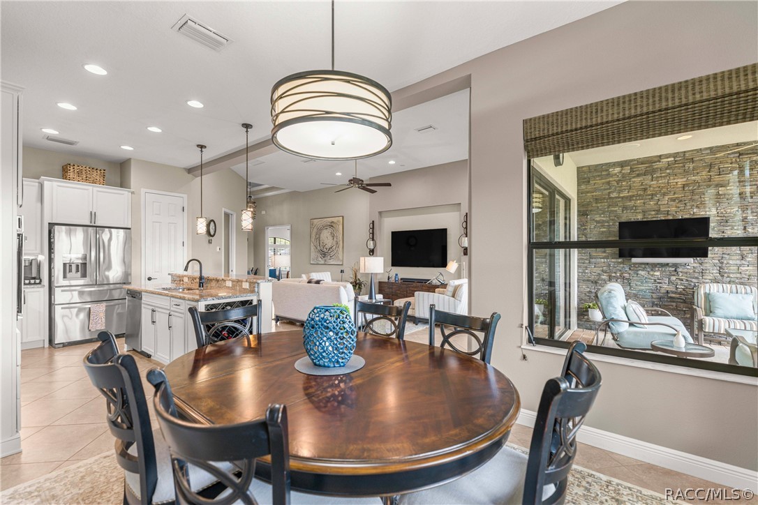 212 W Doerr Path, Hernando, FL 34442