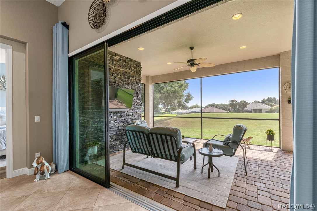 212 W Doerr Path, Hernando, FL 34442