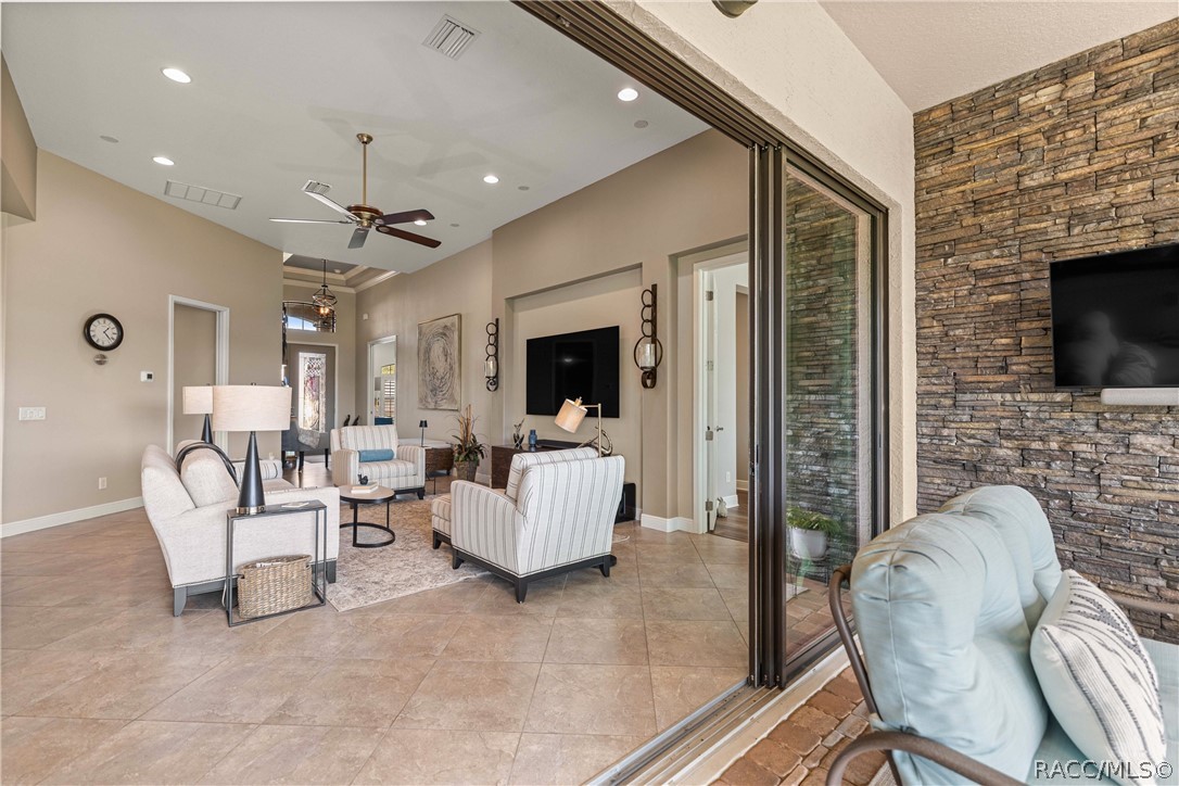 212 W Doerr Path, Hernando, FL 34442