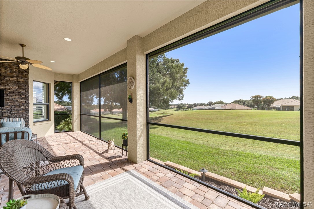 212 W Doerr Path, Hernando, FL 34442