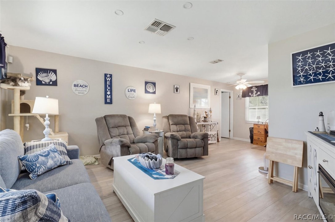 169 W Sugarberry Lane, Beverly Hills, FL 34465