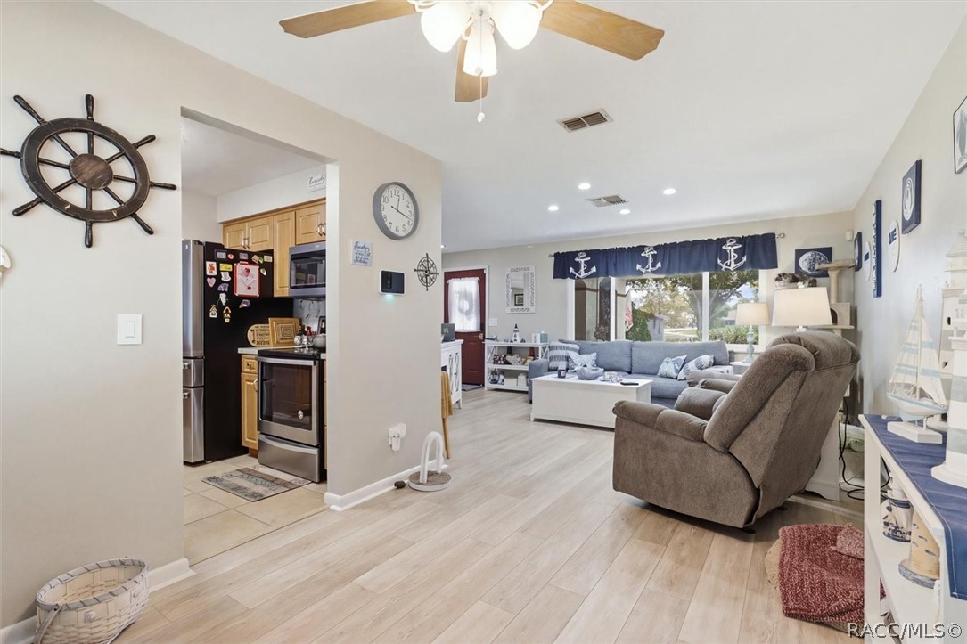 169 W Sugarberry Lane, Beverly Hills, FL 34465