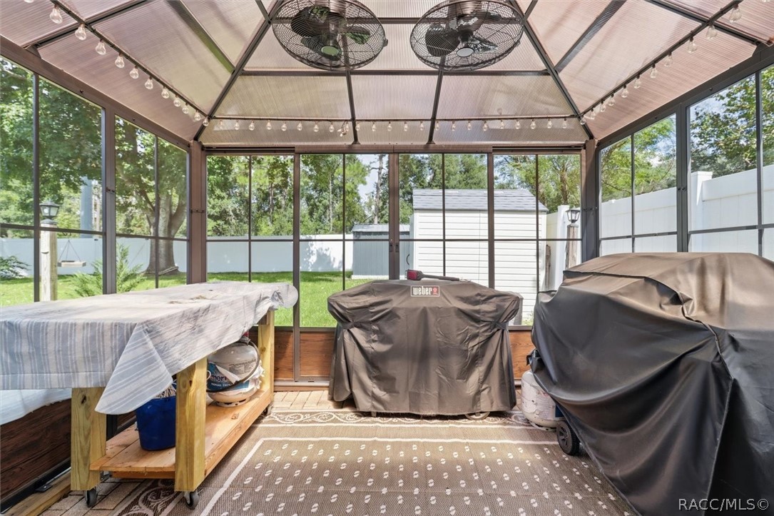 169 W Sugarberry Lane, Beverly Hills, FL 34465