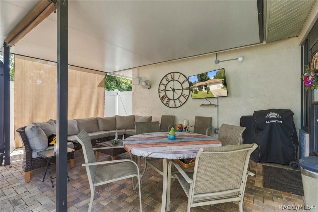 169 W Sugarberry Lane, Beverly Hills, FL 34465