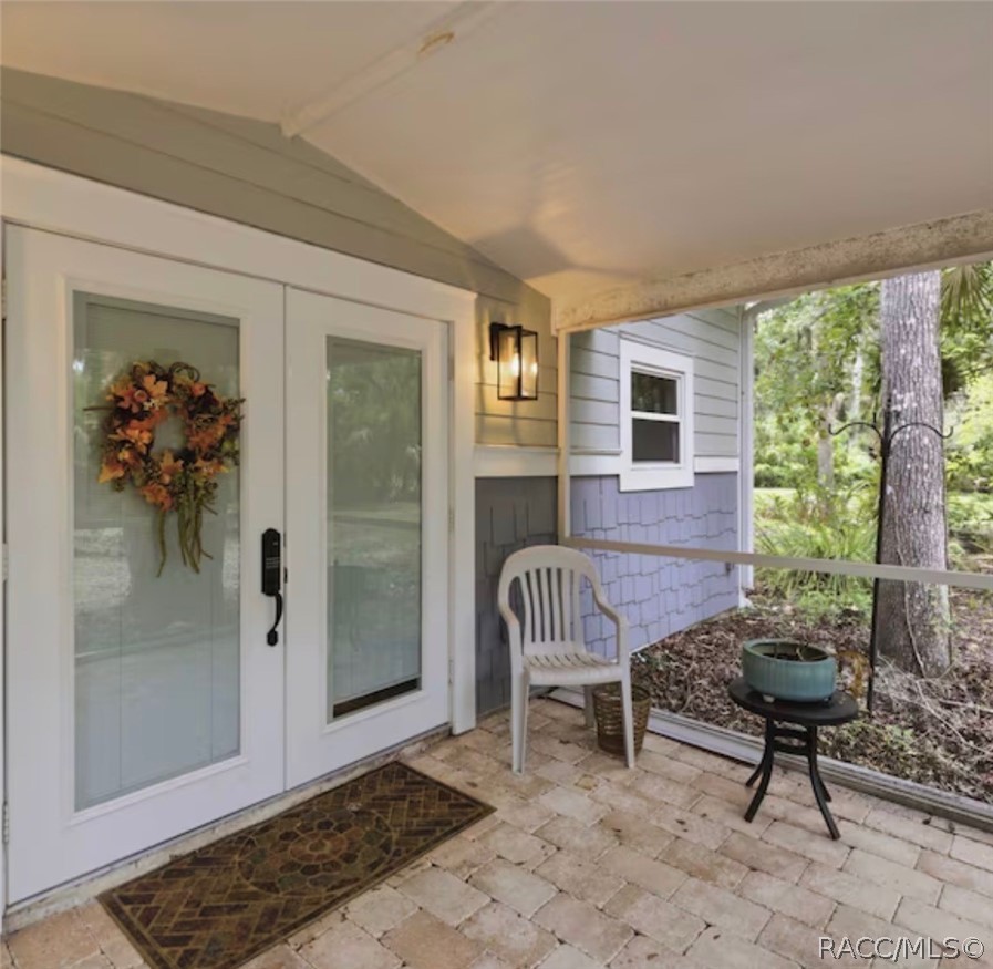398 S Winterset Avenue, Crystal River, FL 34429