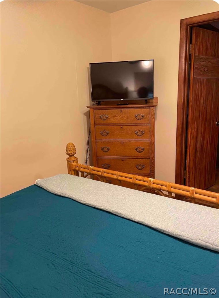 398 S Winterset Avenue, Crystal River, FL 34429