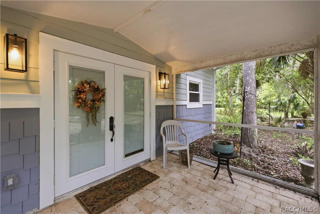 398 S Winterset Avenue, Crystal River, FL 34429