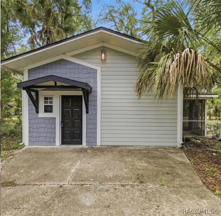 398 S Winterset Avenue, Crystal River, FL 34429