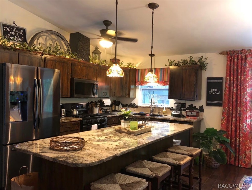 398 S Winterset Avenue, Crystal River, FL 34429
