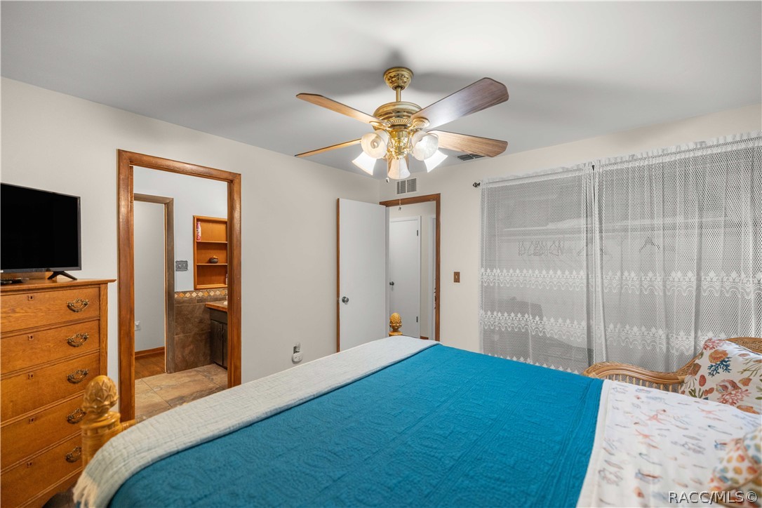 398 S Winterset Avenue, Crystal River, FL 34429