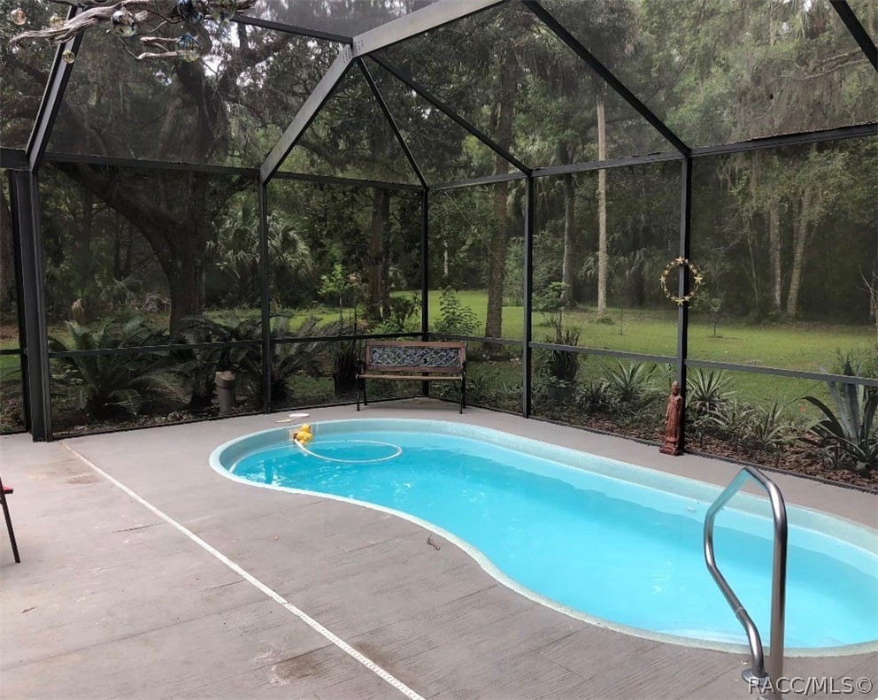 398 S Winterset Avenue, Crystal River, FL 34429