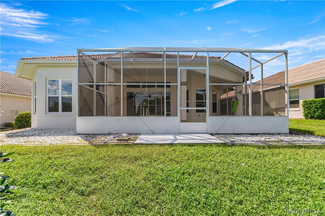 105 W Doerr Path, Hernando, FL 34442