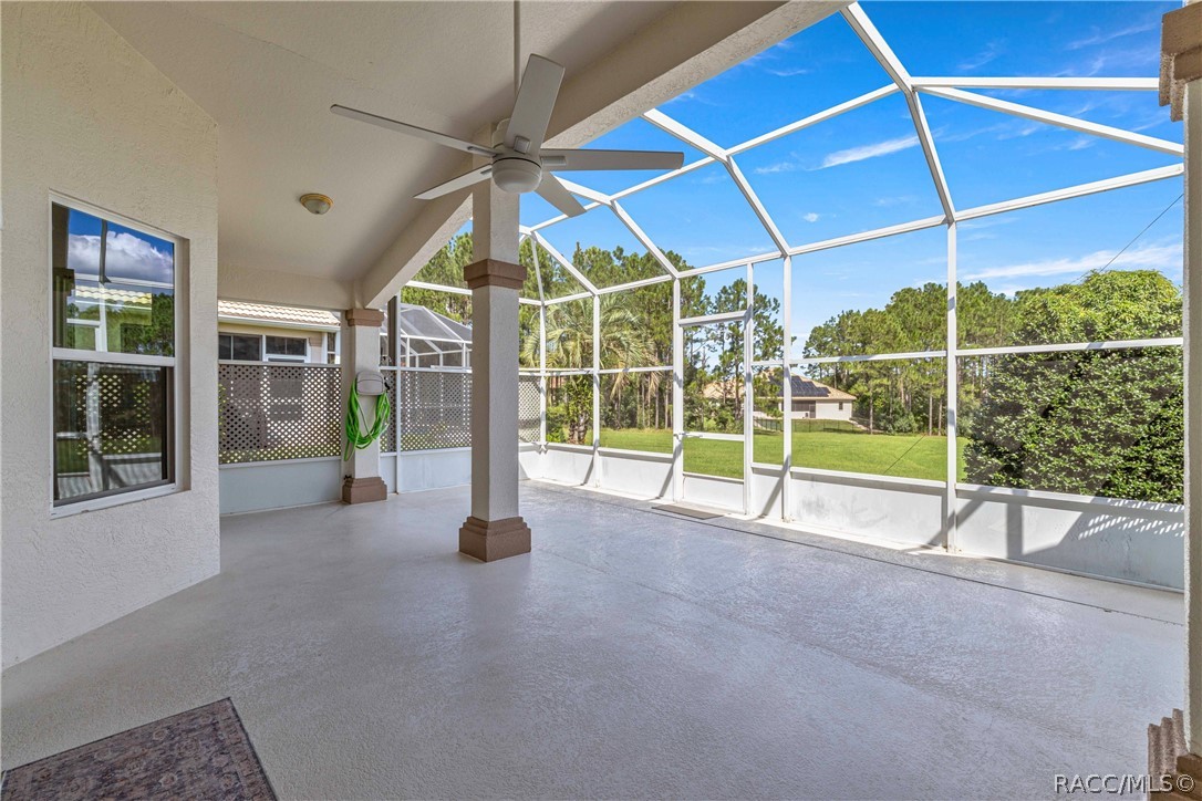 105 W Doerr Path, Hernando, FL 34442
