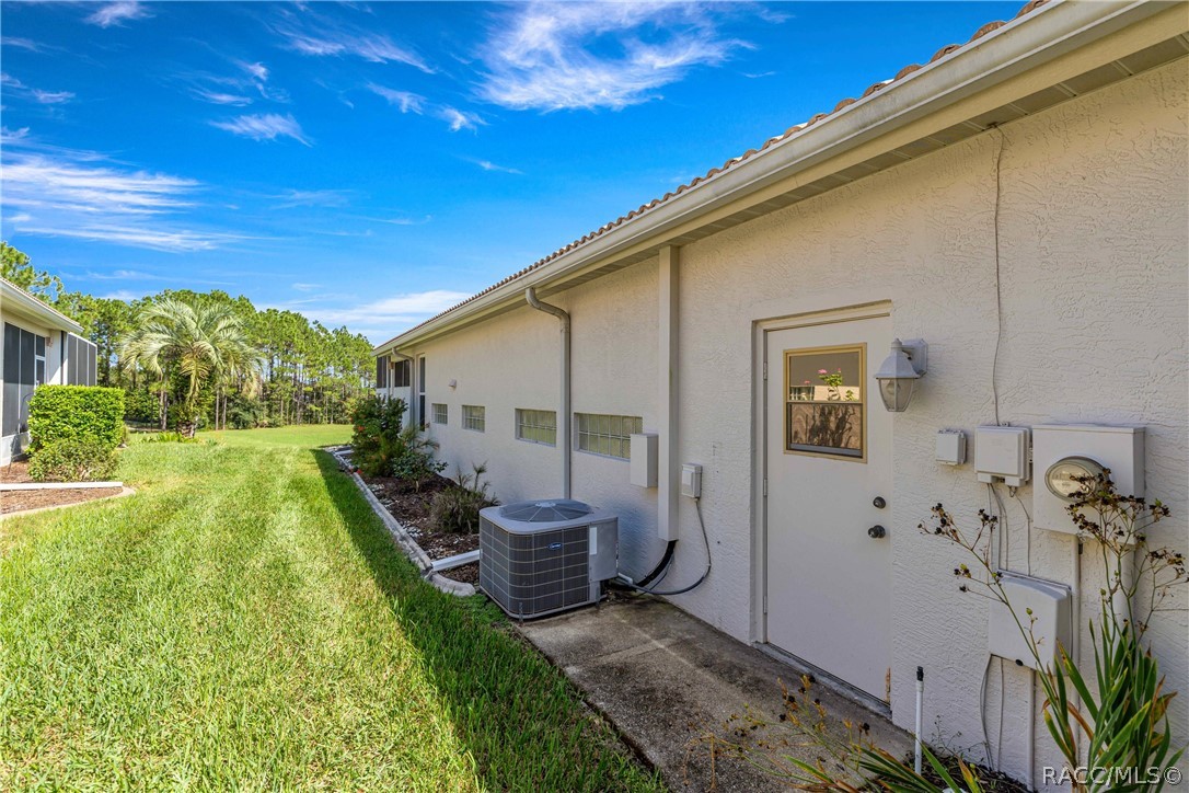 105 W Doerr Path, Hernando, FL 34442