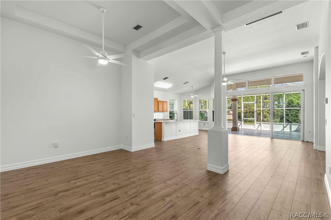 105 W Doerr Path, Hernando, FL 34442