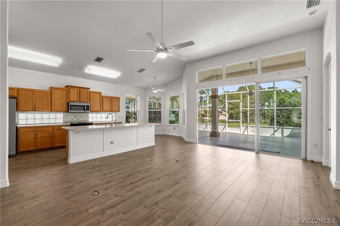 105 W Doerr Path, Hernando, FL 34442