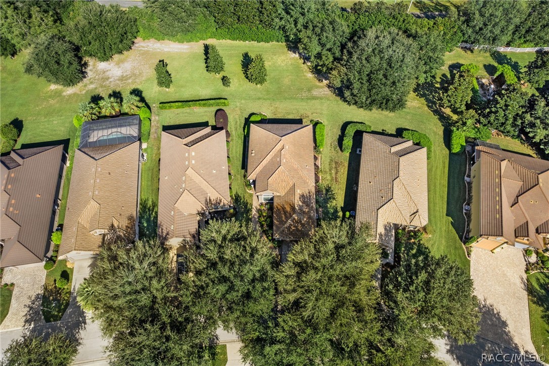 This section within Westford Villas has no backyard neighbors. This section within Westford Villas has no backyard neighbors.