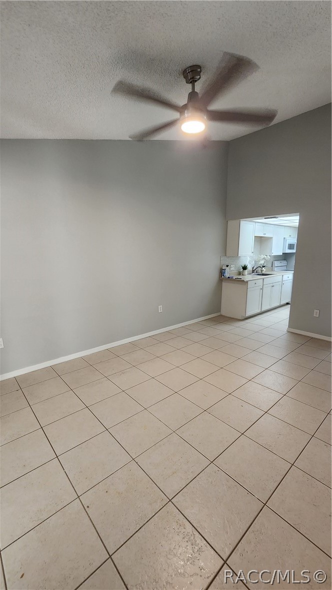 3950 N Huckleberry Point, Beverly Hills, FL 34465