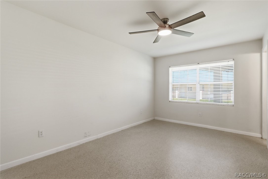 10 SE Kings Bay Drive, #9, Crystal River, FL 34429