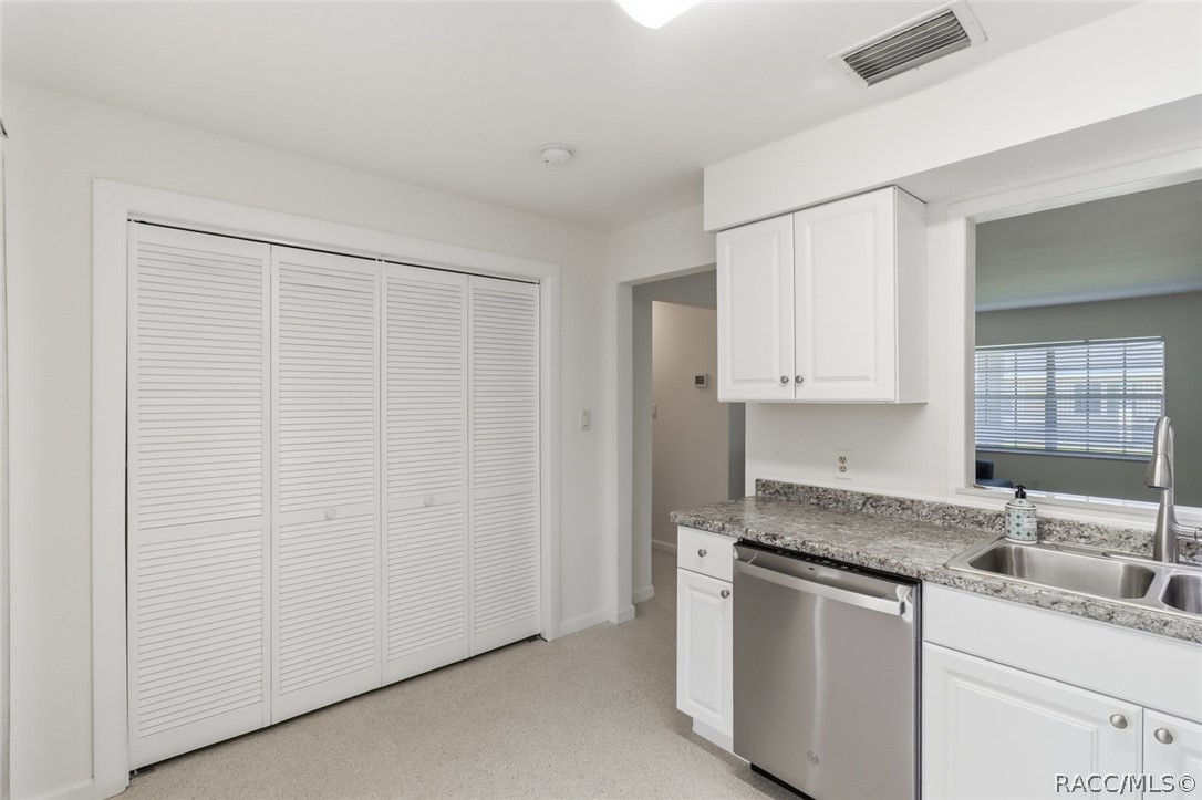 10 SE Kings Bay Drive, #9, Crystal River, FL 34429