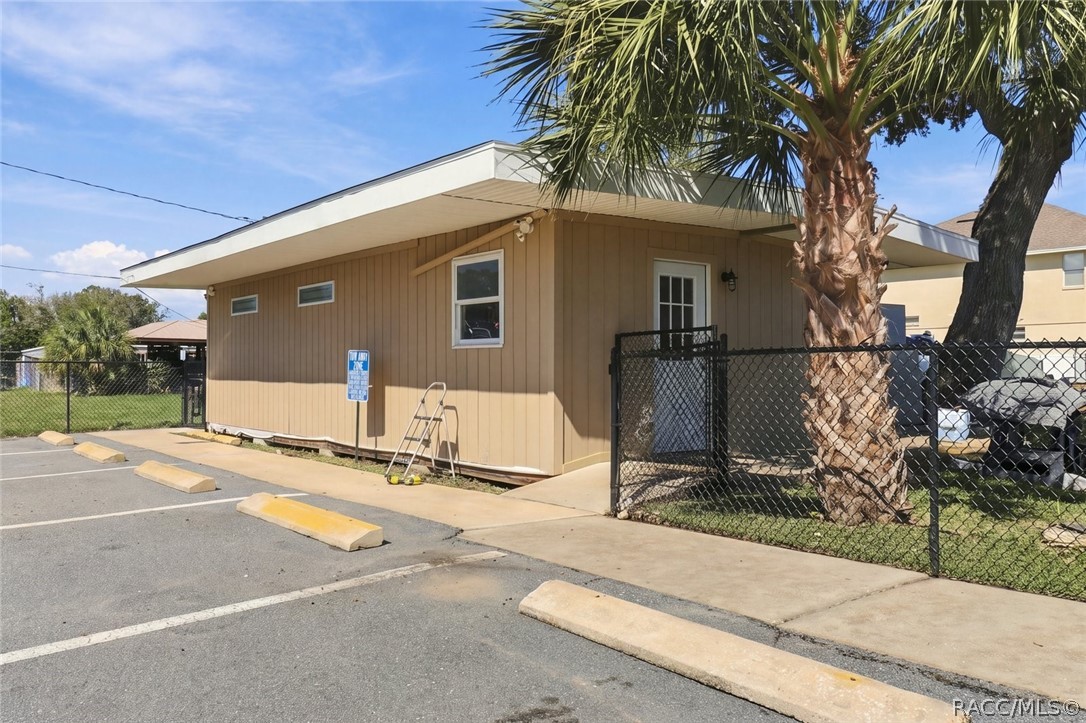10 SE Kings Bay Drive, #9, Crystal River, FL 34429