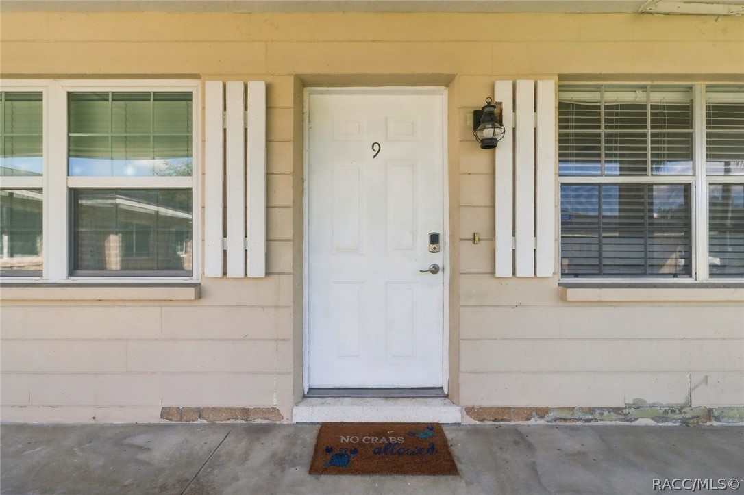 10 SE Kings Bay Drive, #9, Crystal River, FL 34429