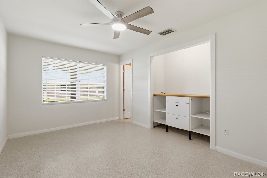 10 SE Kings Bay Drive, #9, Crystal River, FL 34429