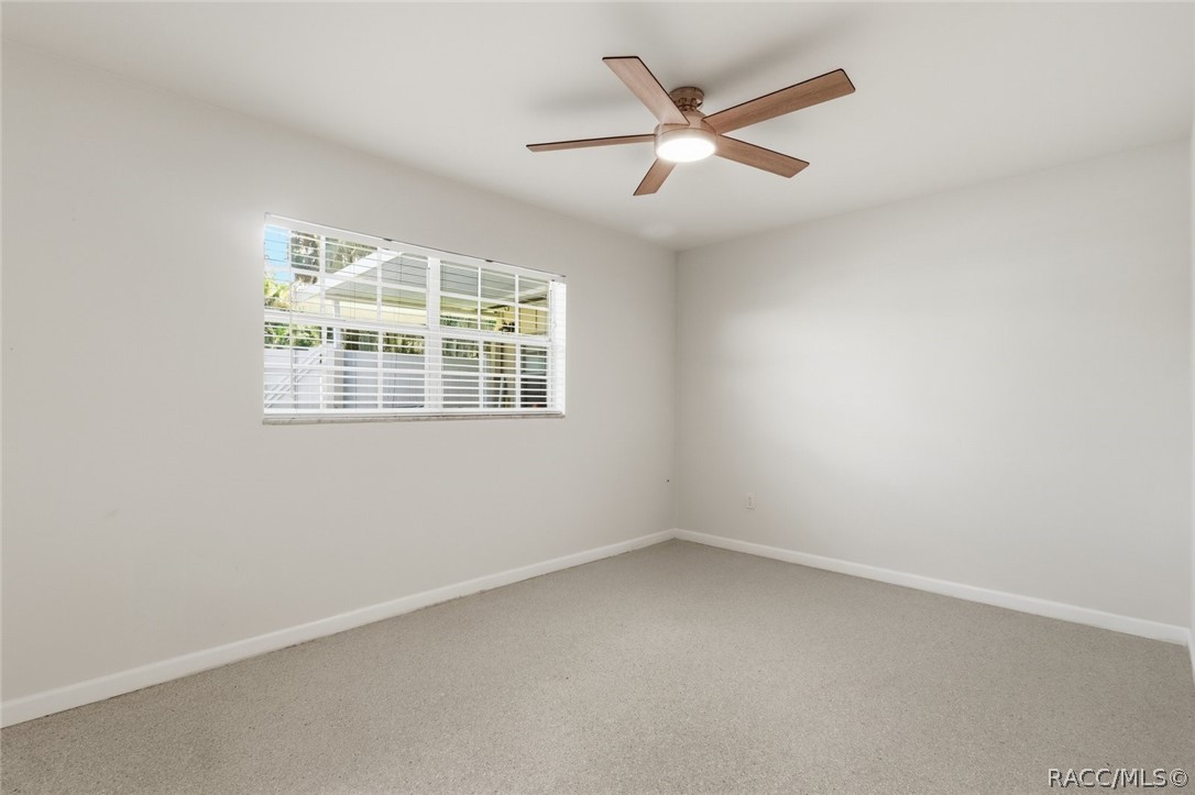 10 SE Kings Bay Drive, #9, Crystal River, FL 34429