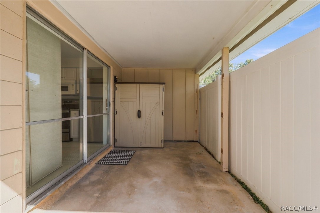 10 SE Kings Bay Drive, #9, Crystal River, FL 34429