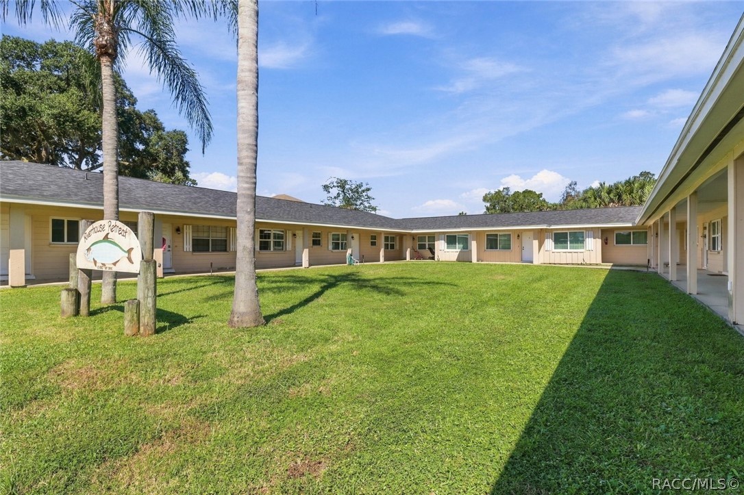 10 SE Kings Bay Drive, #9, Crystal River, FL 34429