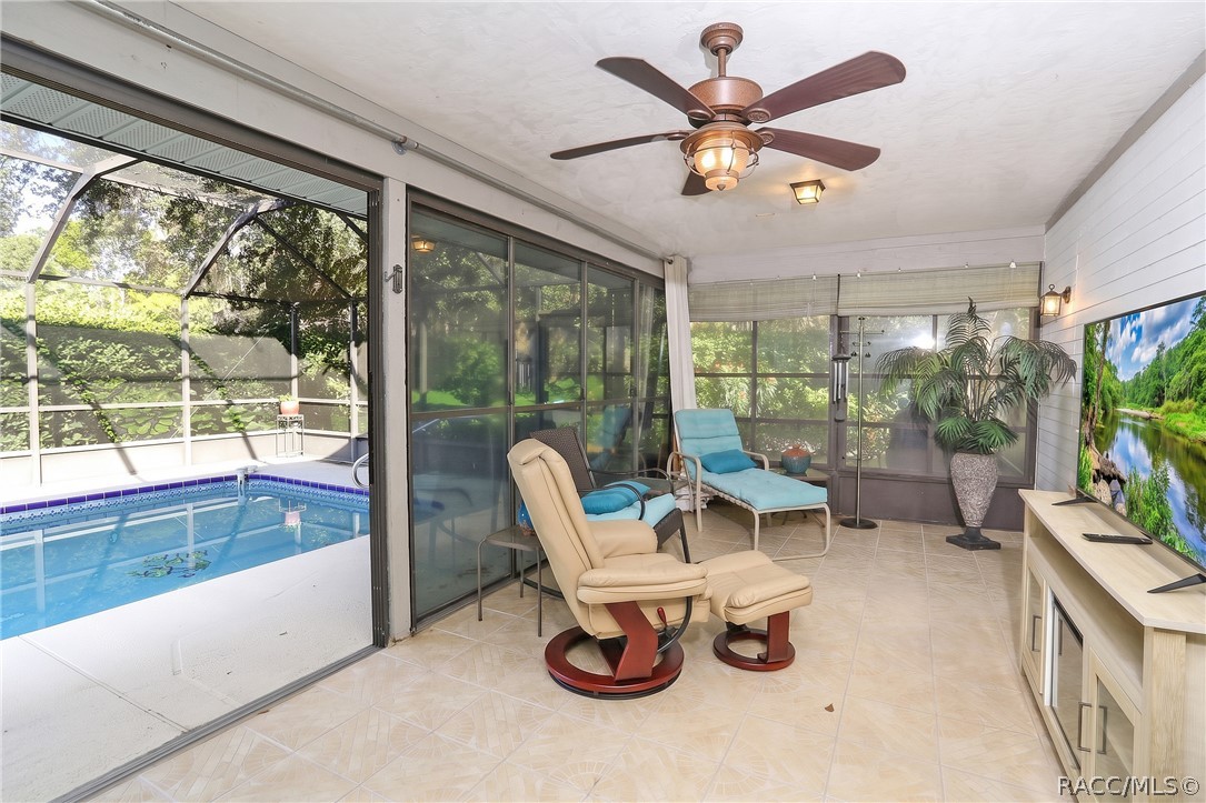 2328 N Hendry Point, Hernando, FL 34442